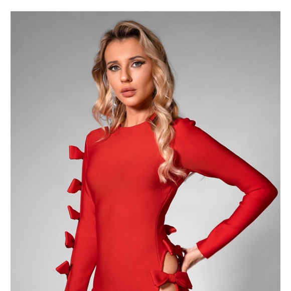 Dress - Picture 3 of 5